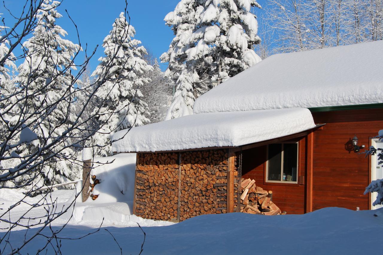 Wild Nature B&B เคโลว์นา ภายนอก รูปภาพ